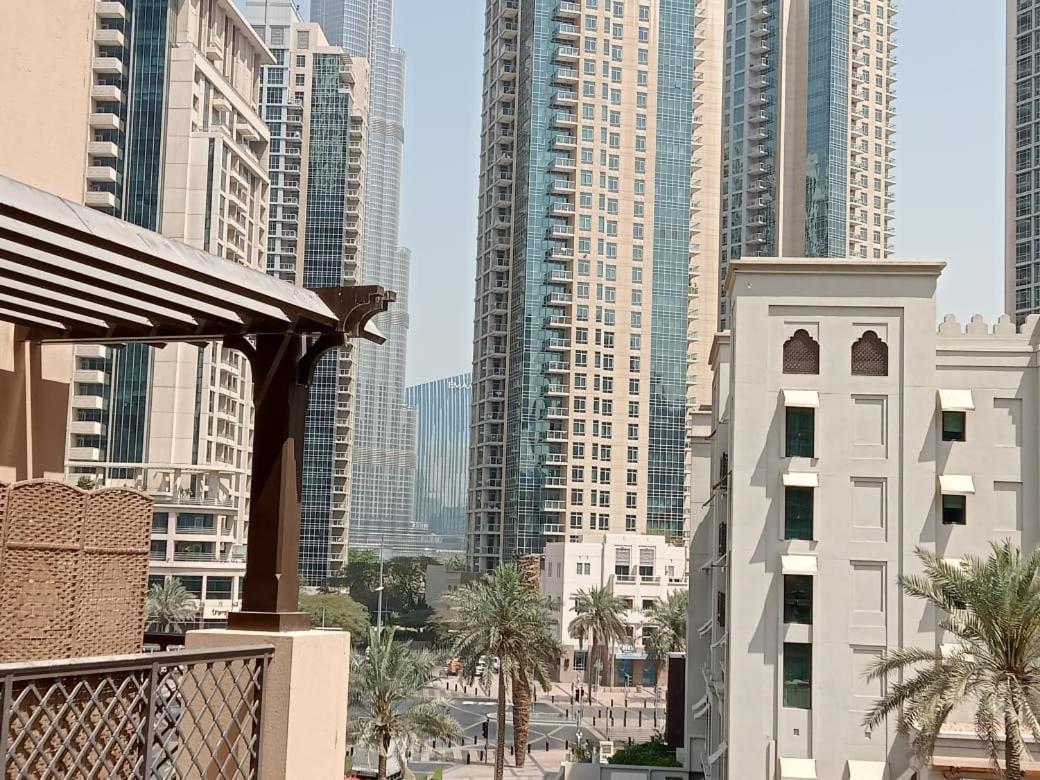 Apartemen Burj Khalifa View, Birds Chirping, Cozy And Stylish Dubai