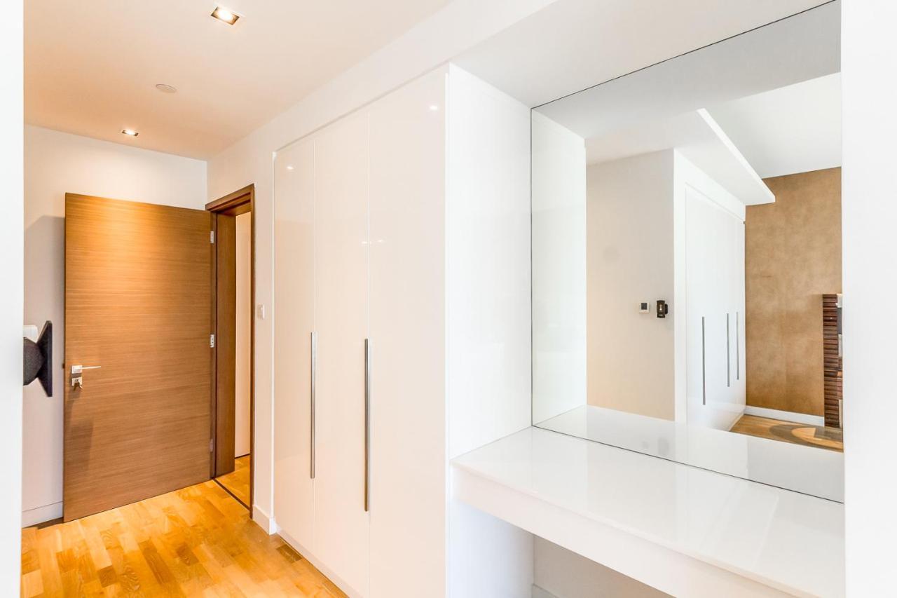 Appartement Dhh - Opposite To Walk Mall - 3 Beds With Maids Dubaï