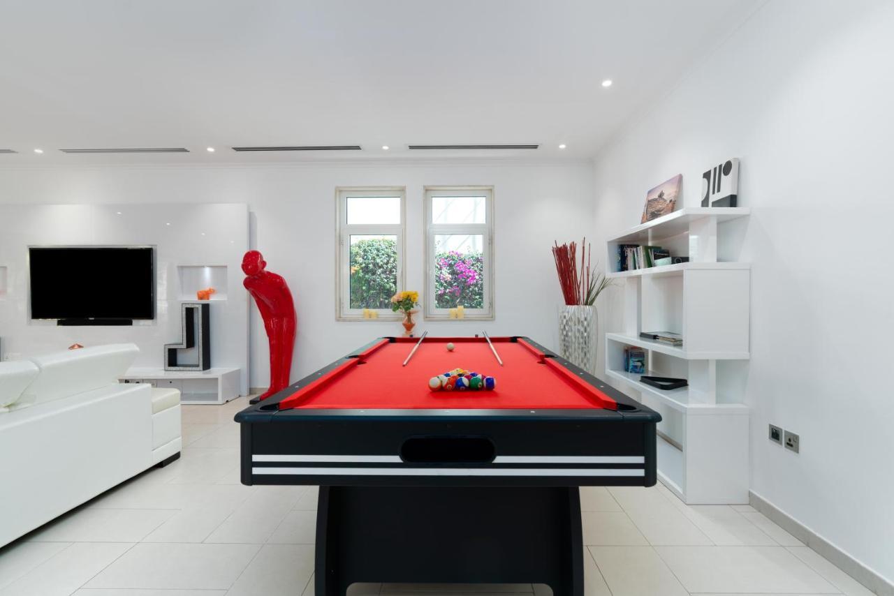 6 Plus 1 Bdr Jumeirah Park With Amz Climatized Huge Private Pool - 5 Min From Jbr Beach Appartement Dubai
