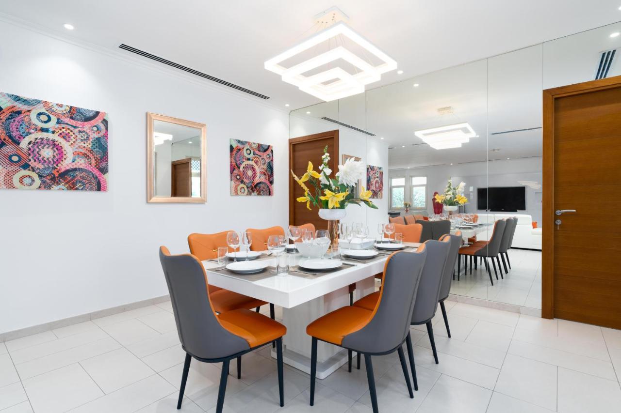 6 Plus 1 Bdr Jumeirah Park With Amz Climatized Huge Private Pool - 5 Min From Jbr Beach Appartement Dubai