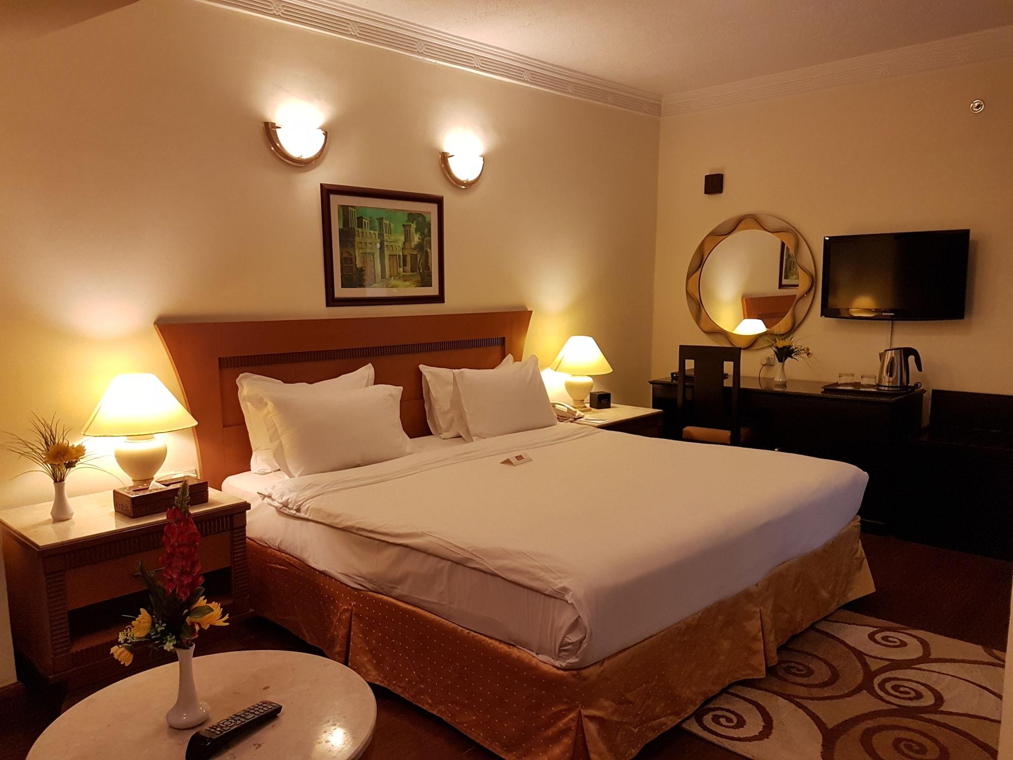 Al Jawhara Metro Hotel 2*
