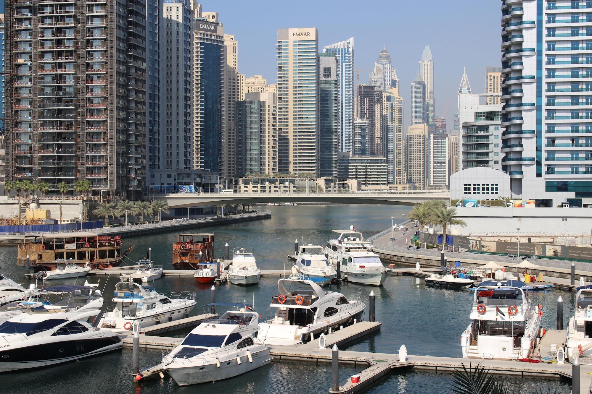 Signature And Lägenhetshotell Dubai
