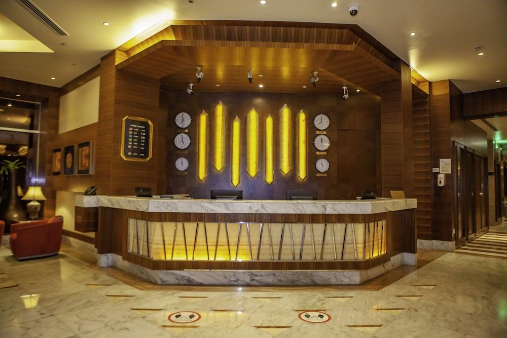 Hotel By Marriott Sheikh Zayed Road, Dubaï