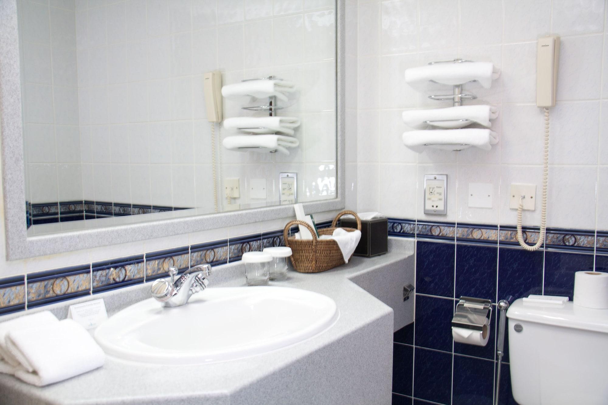 Hotel Avari 4*