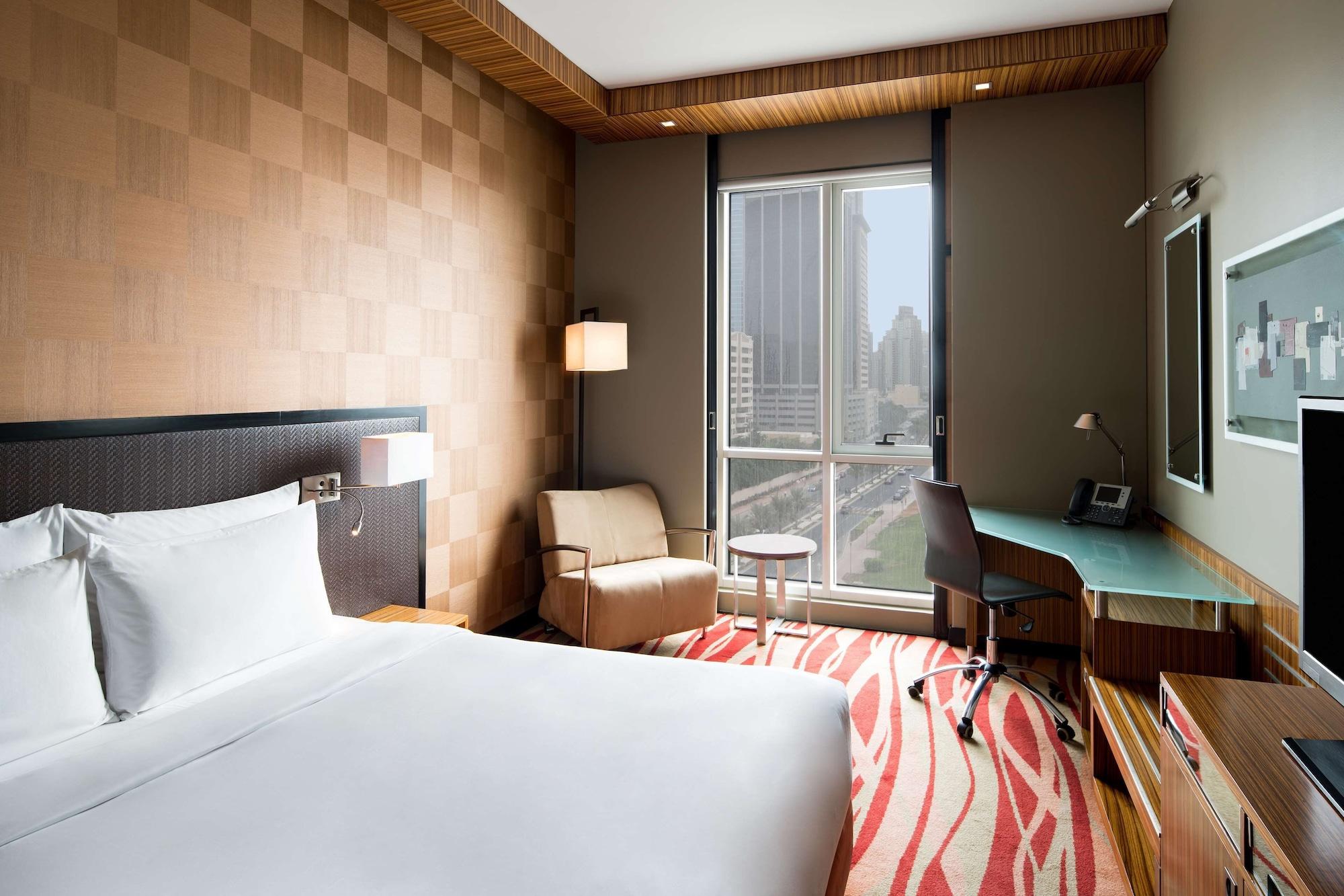 Radisson Blu Hotel, Media Hotel 4*