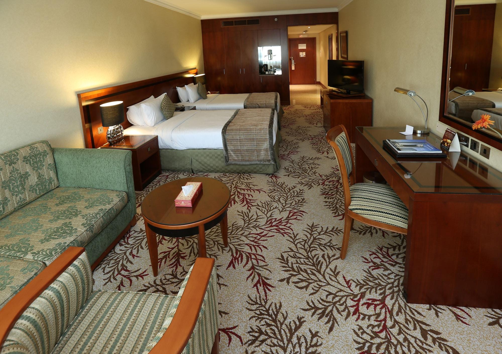 Hotel Ramee Royal