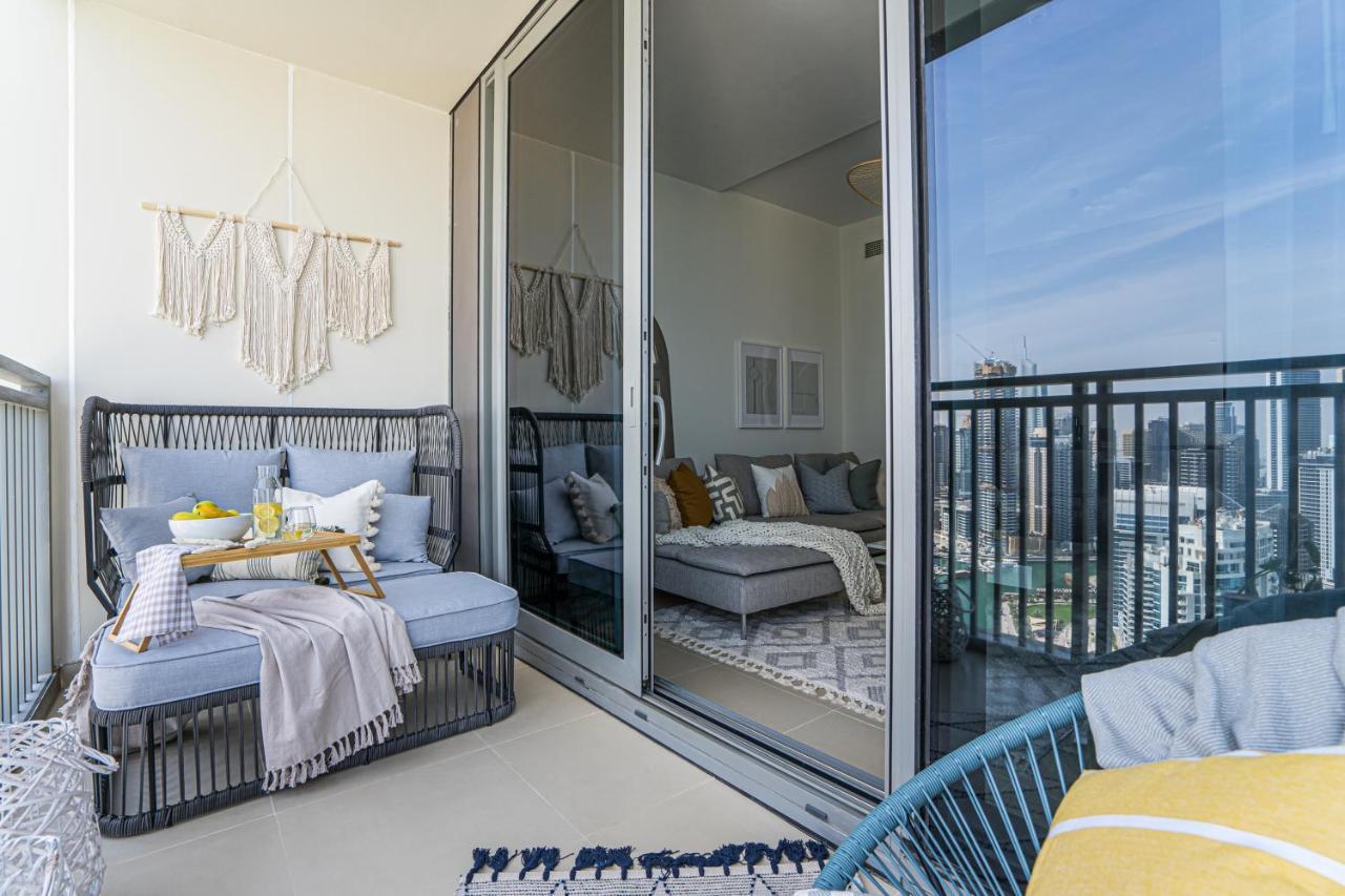 Higuests - Stylish Floating Over The Marina Waters Apartment Dubai