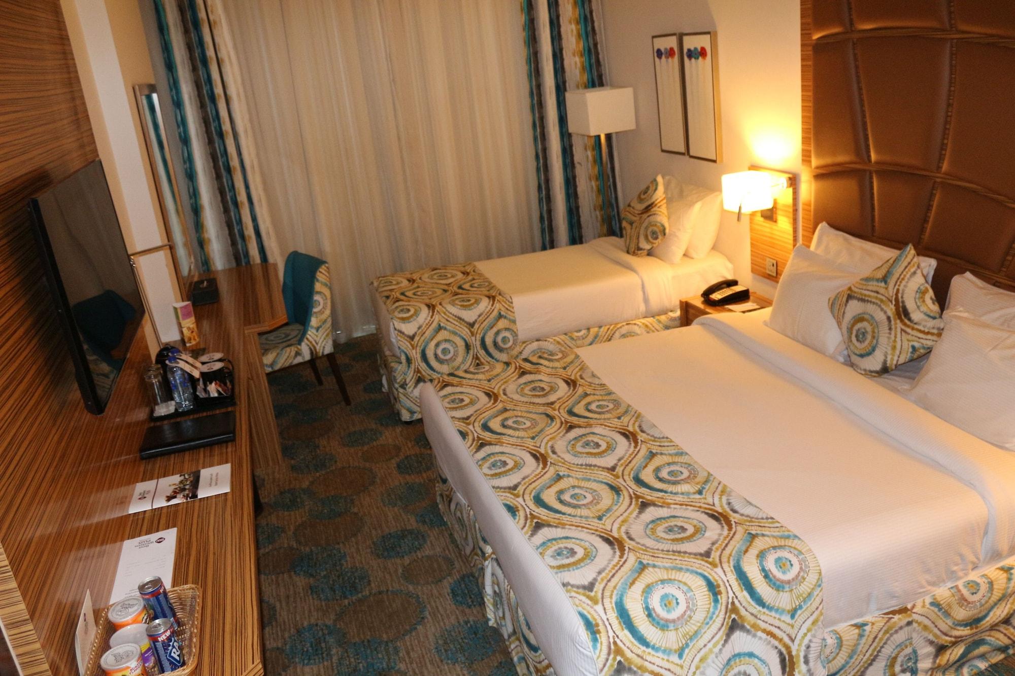 Western Pearl Creek Hotel