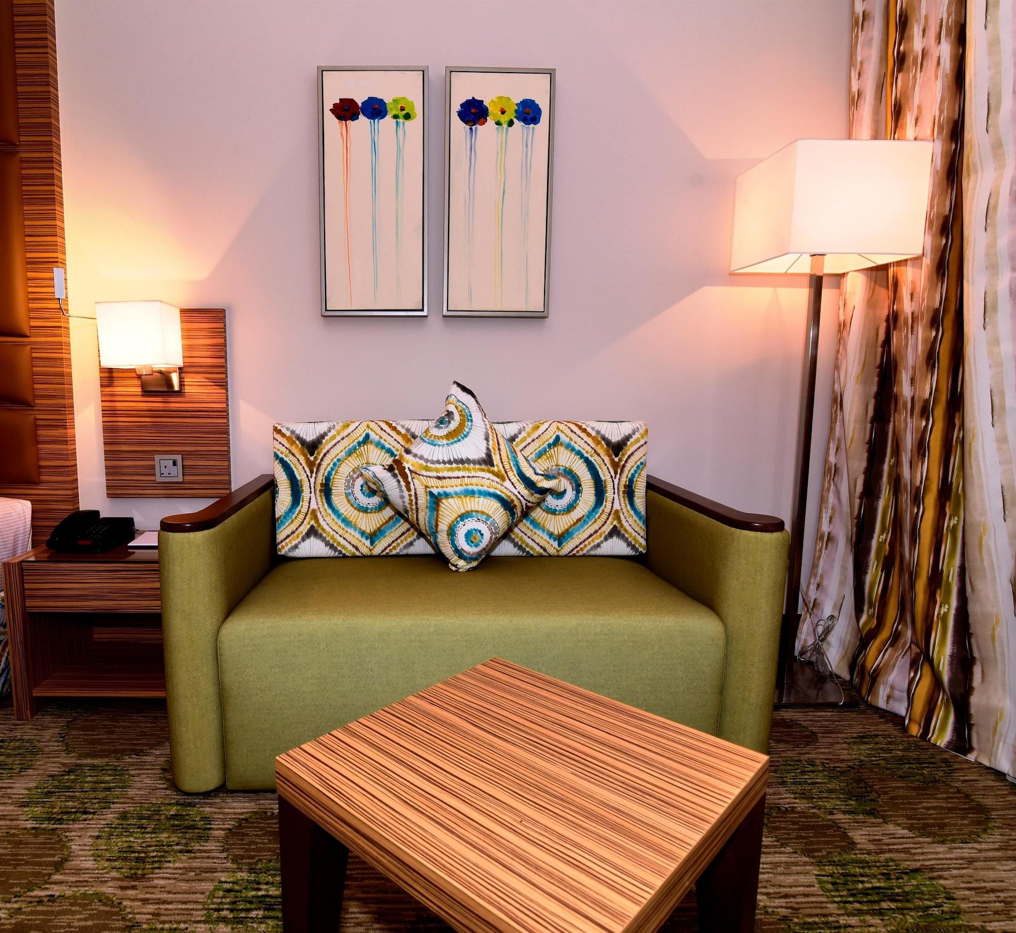 Western Pearl Creek Hotel