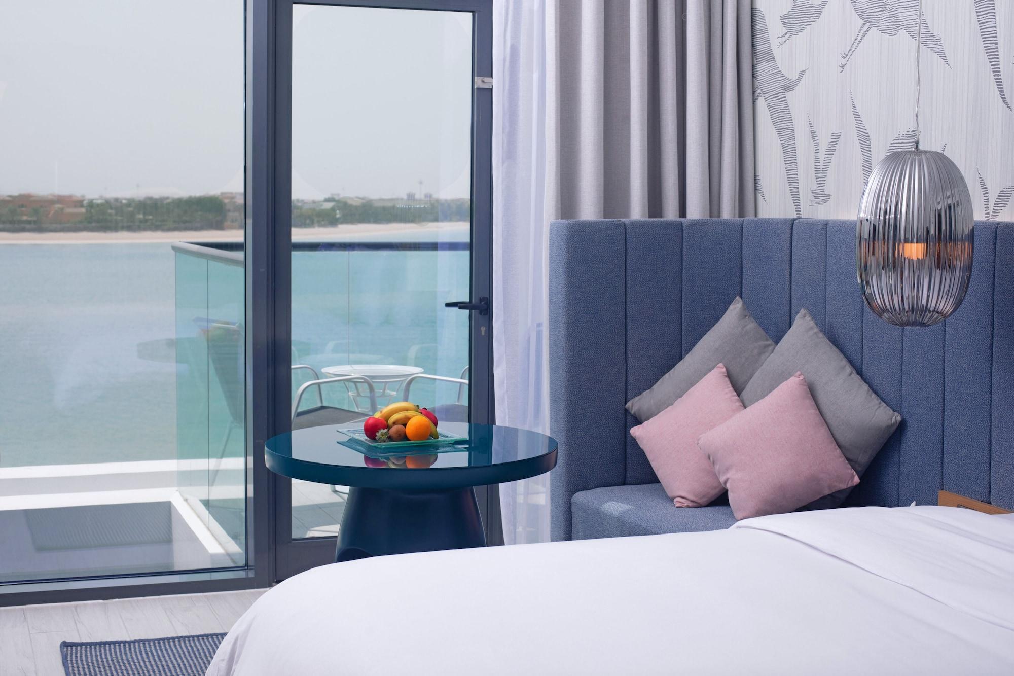 Resort C And The Palm