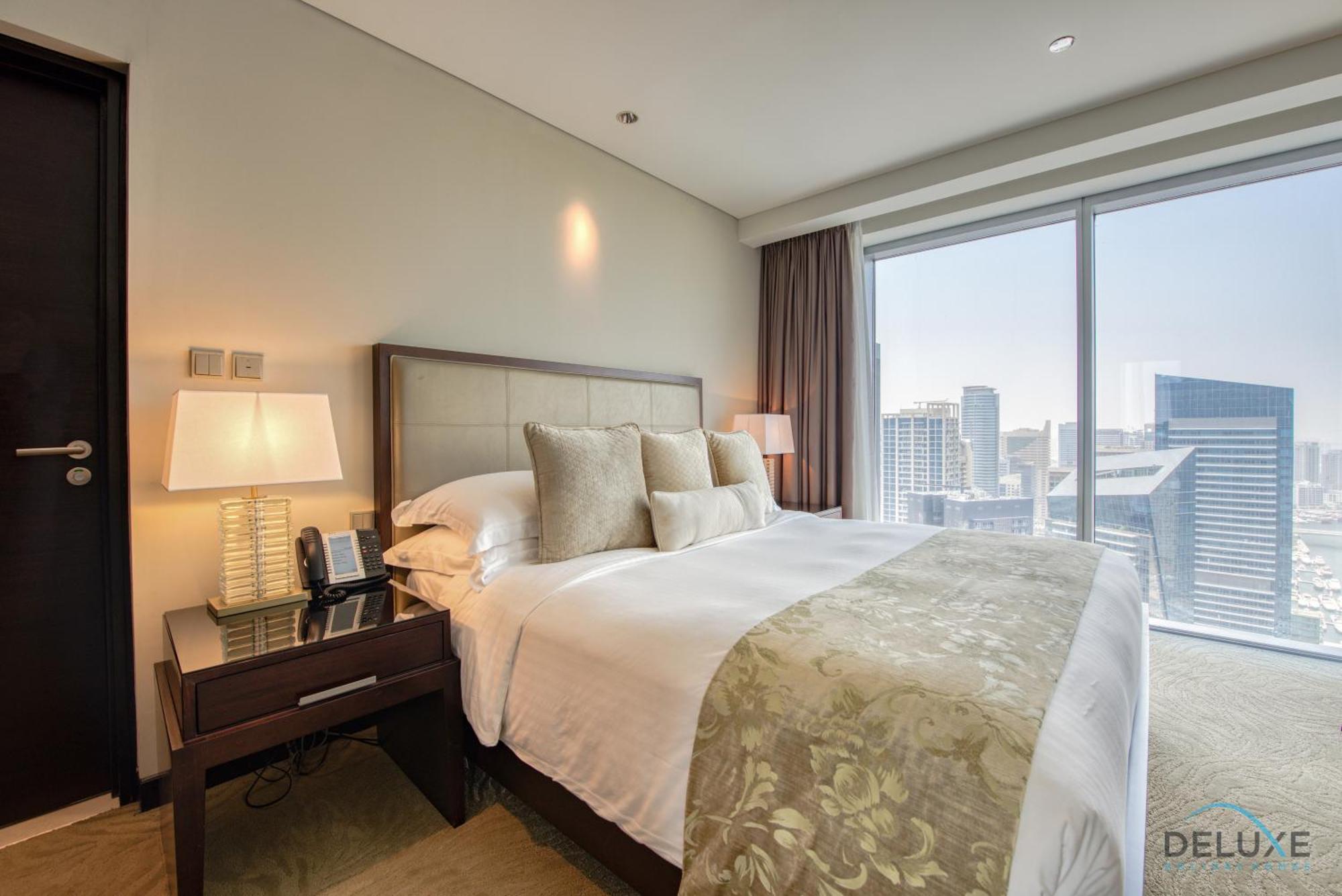 Marina Gem With Overlooking Canal Views 1br Next To Mall, The Address Residences, Marina By Deluxe Homes Dubai