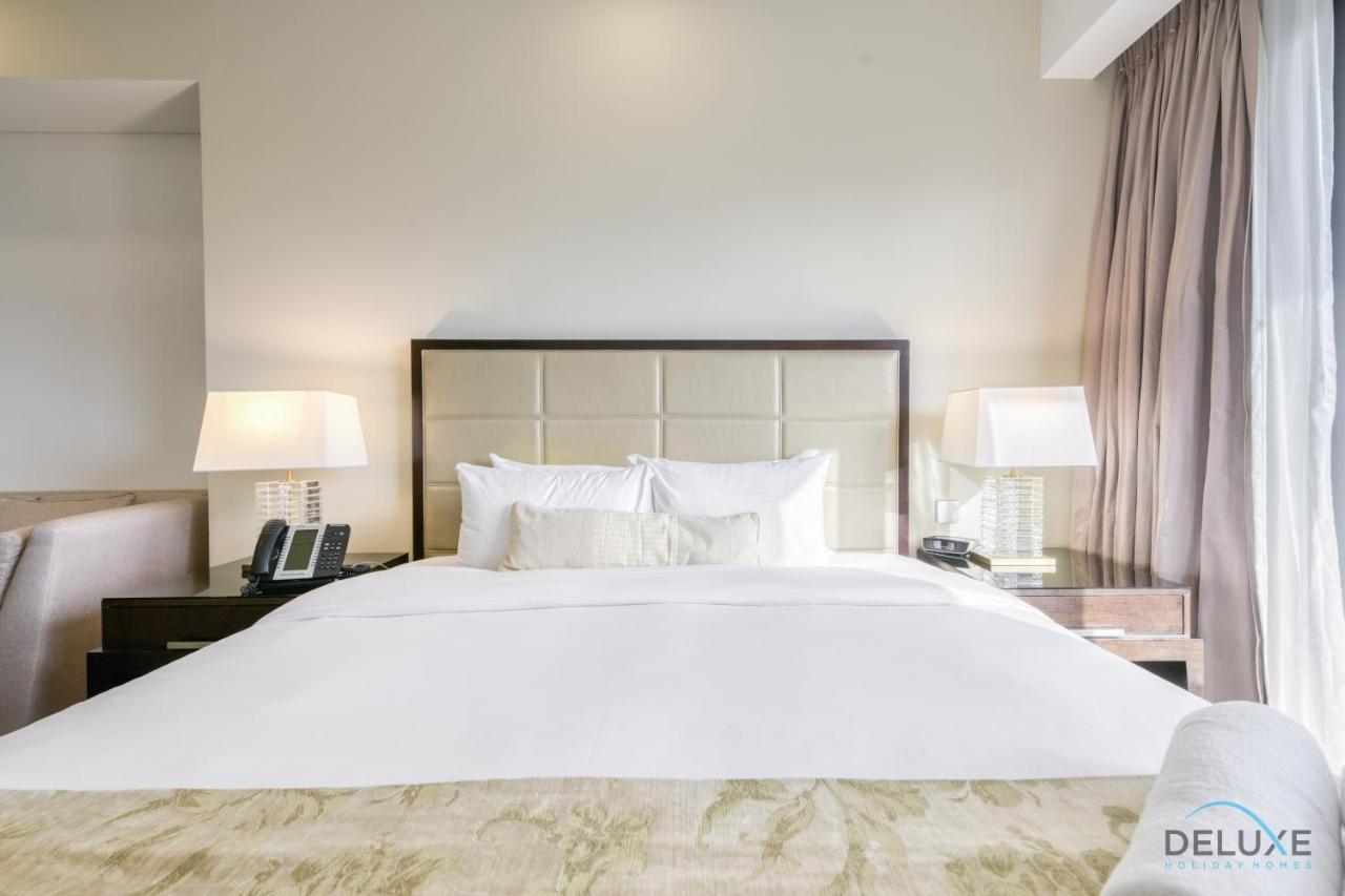 Steps Away From Marina Mall With Iconic Marina Canal Views, The Address Residences, Marina By Deluxe Homes *