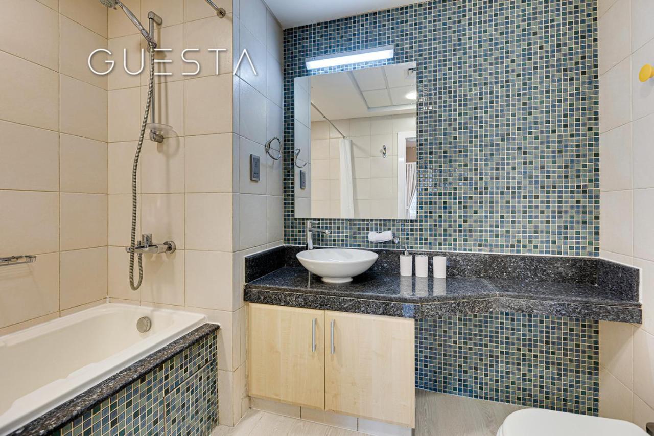 Shoreline The Palm, Free & Pool Access Apartamento Dubai