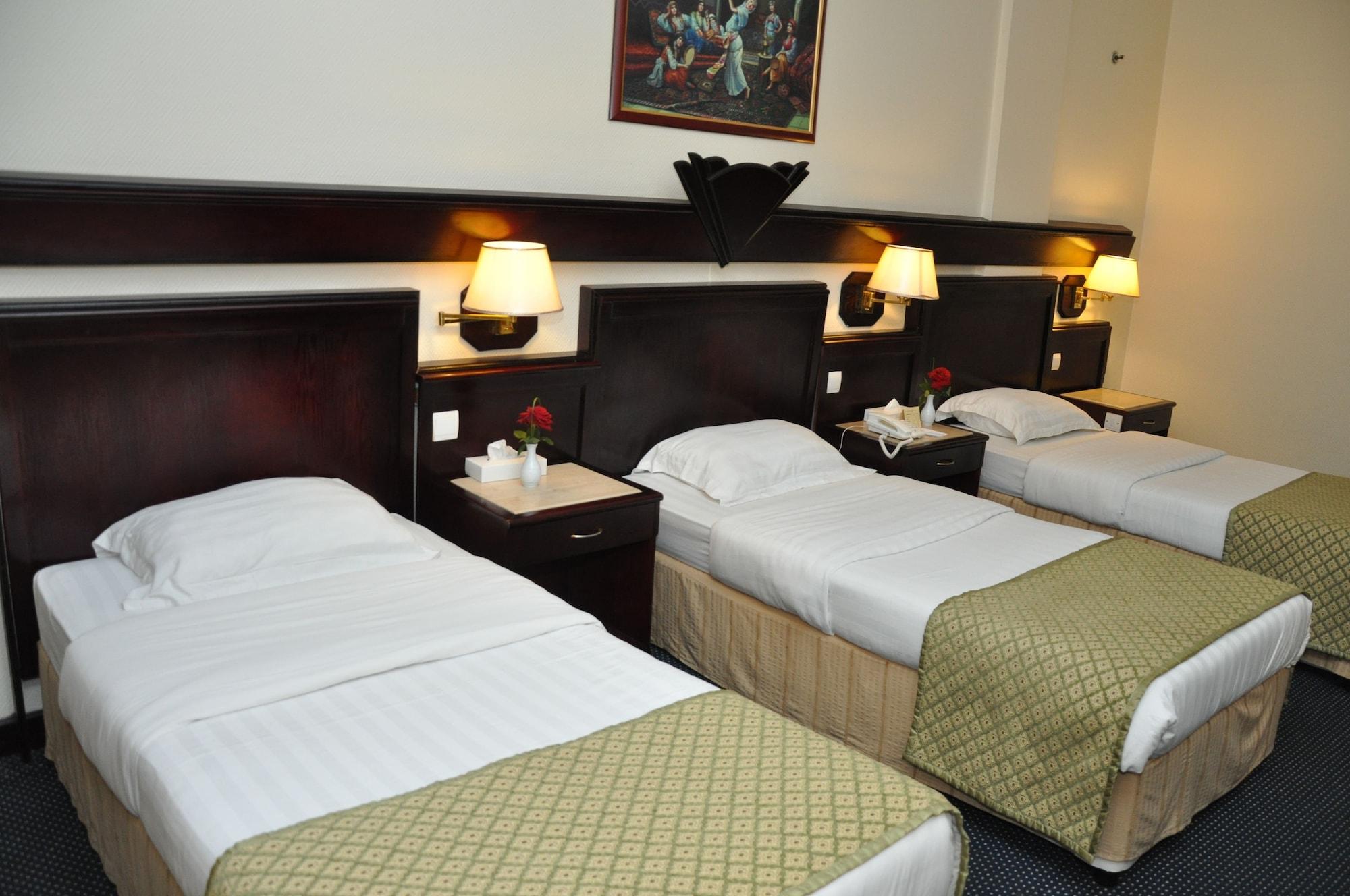 Claridge Hotel 3*