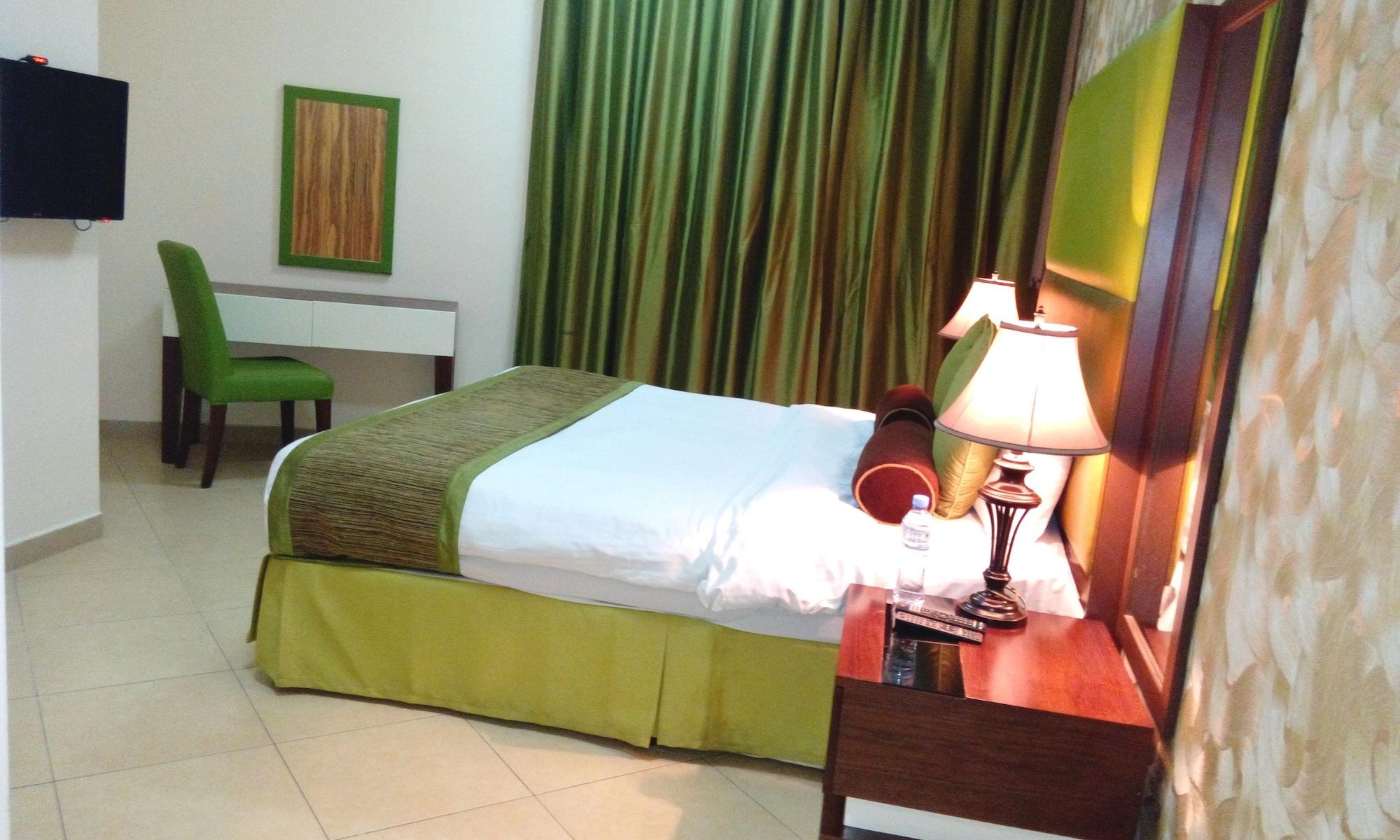 Apartahotel Al Waleed Palace Al Barsha Dubái
