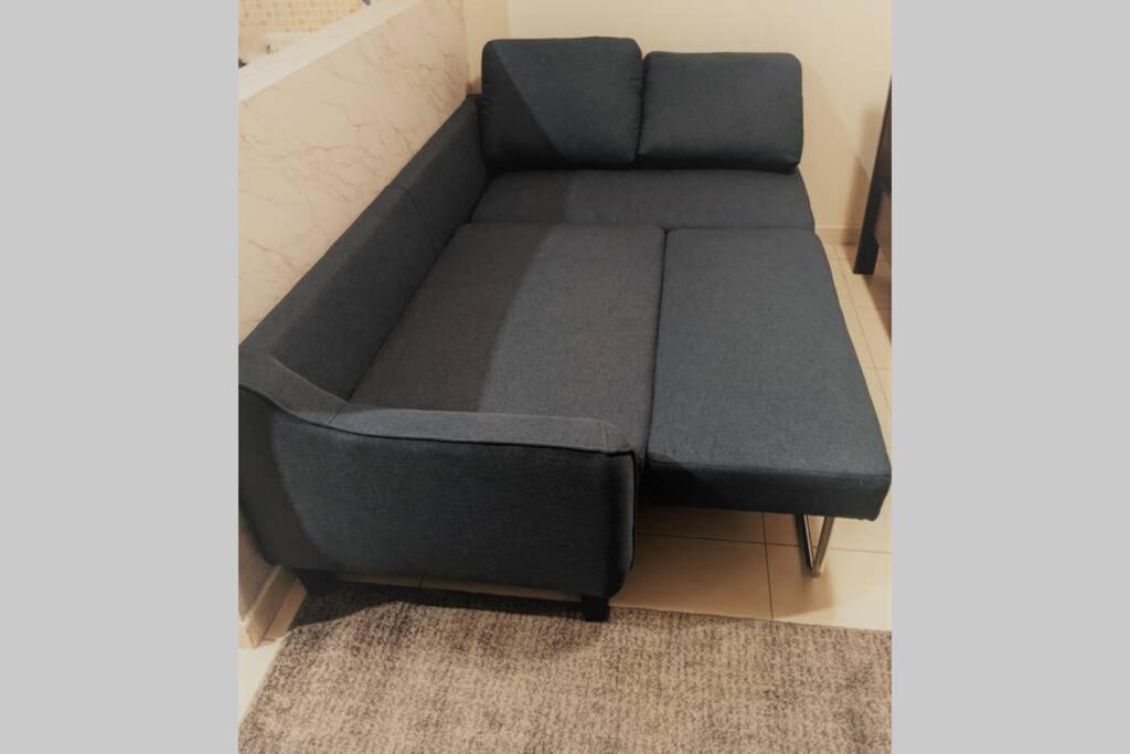 Fully Furnished With Golf Views And Gym