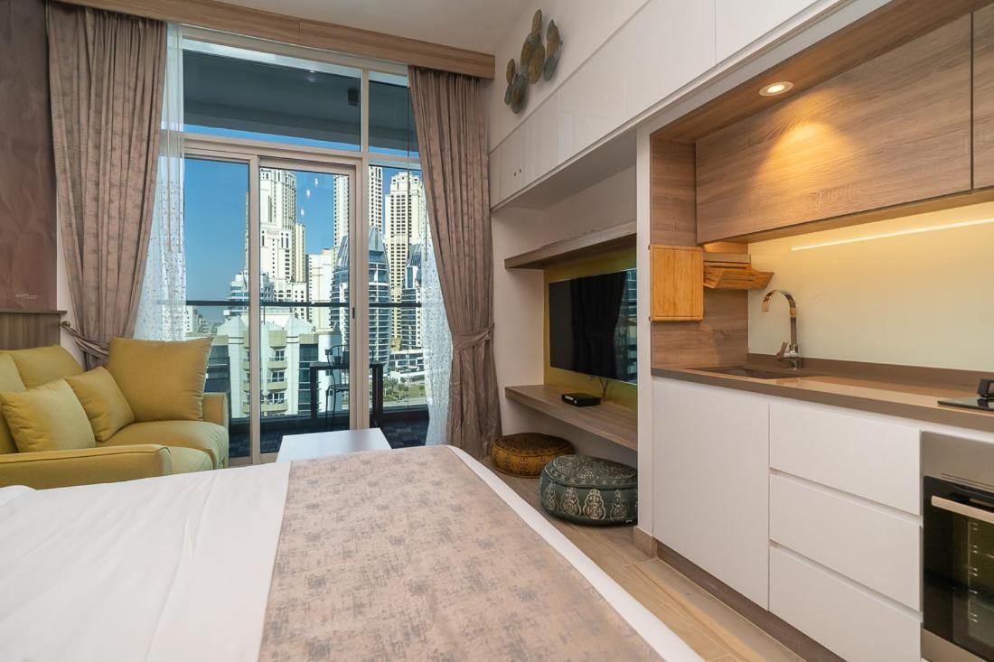 Apartment Higuests - Designer In Marina With Amazing Views *