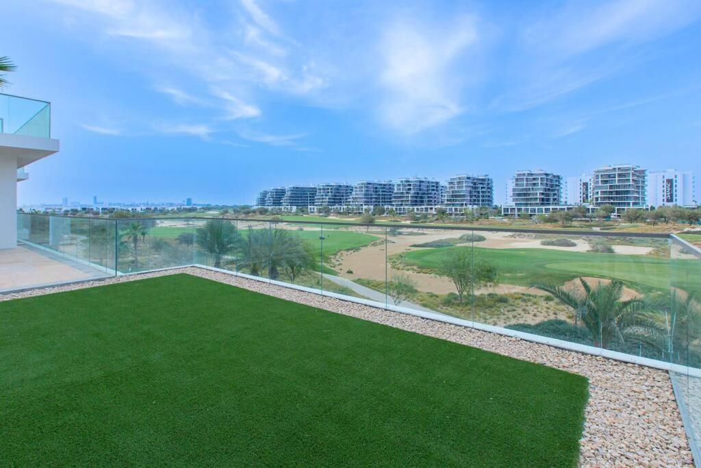 One Bedroom Damac Hills Golf Promenade 2b Dubái