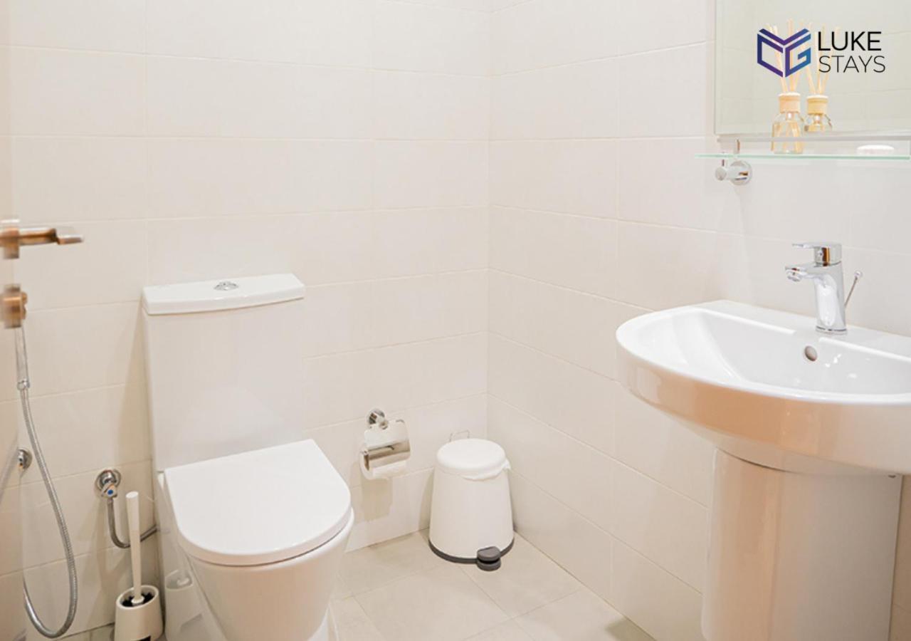 1 Bed Apt With Wifi Pool Nr Mall Burj Khalifa *