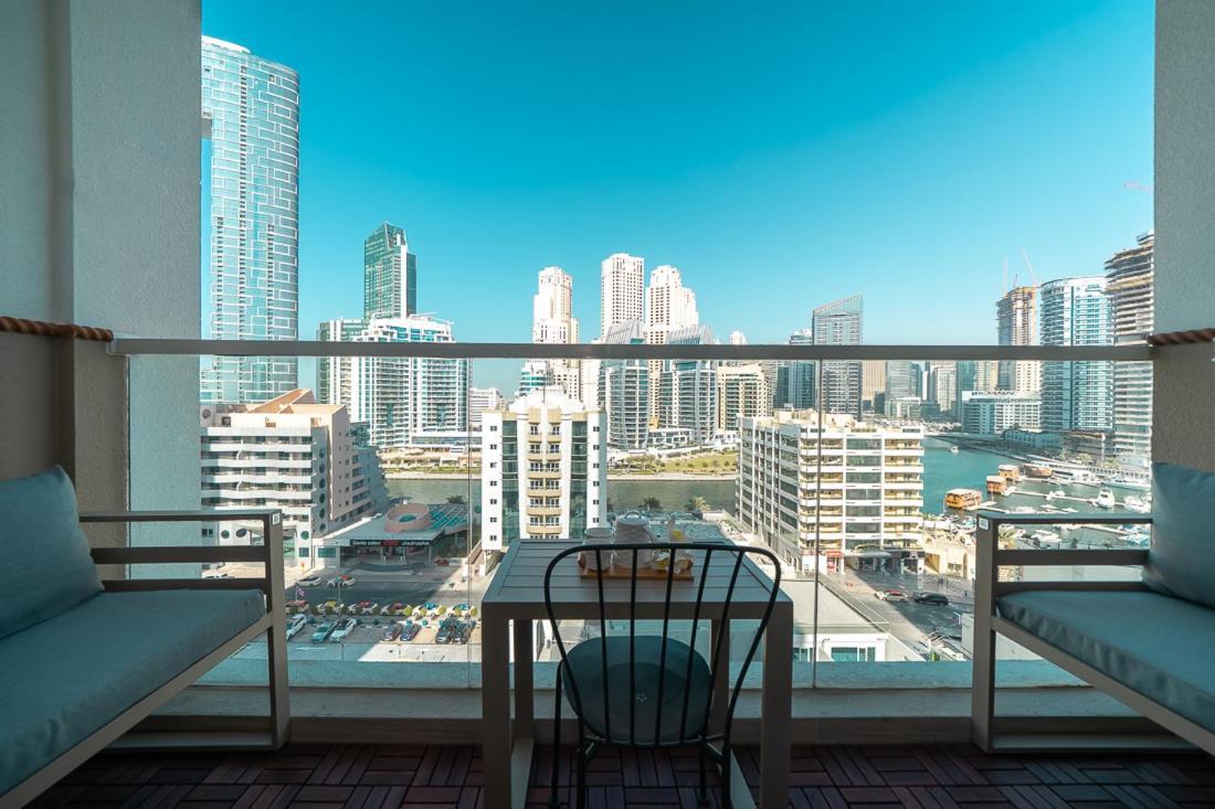 Higuests - Designer In Marina With Amazing Views Apartment *