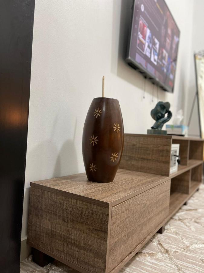 Private Gorgeous With Marina View With Shared Kitchen In Shared Habitación en casa particular *