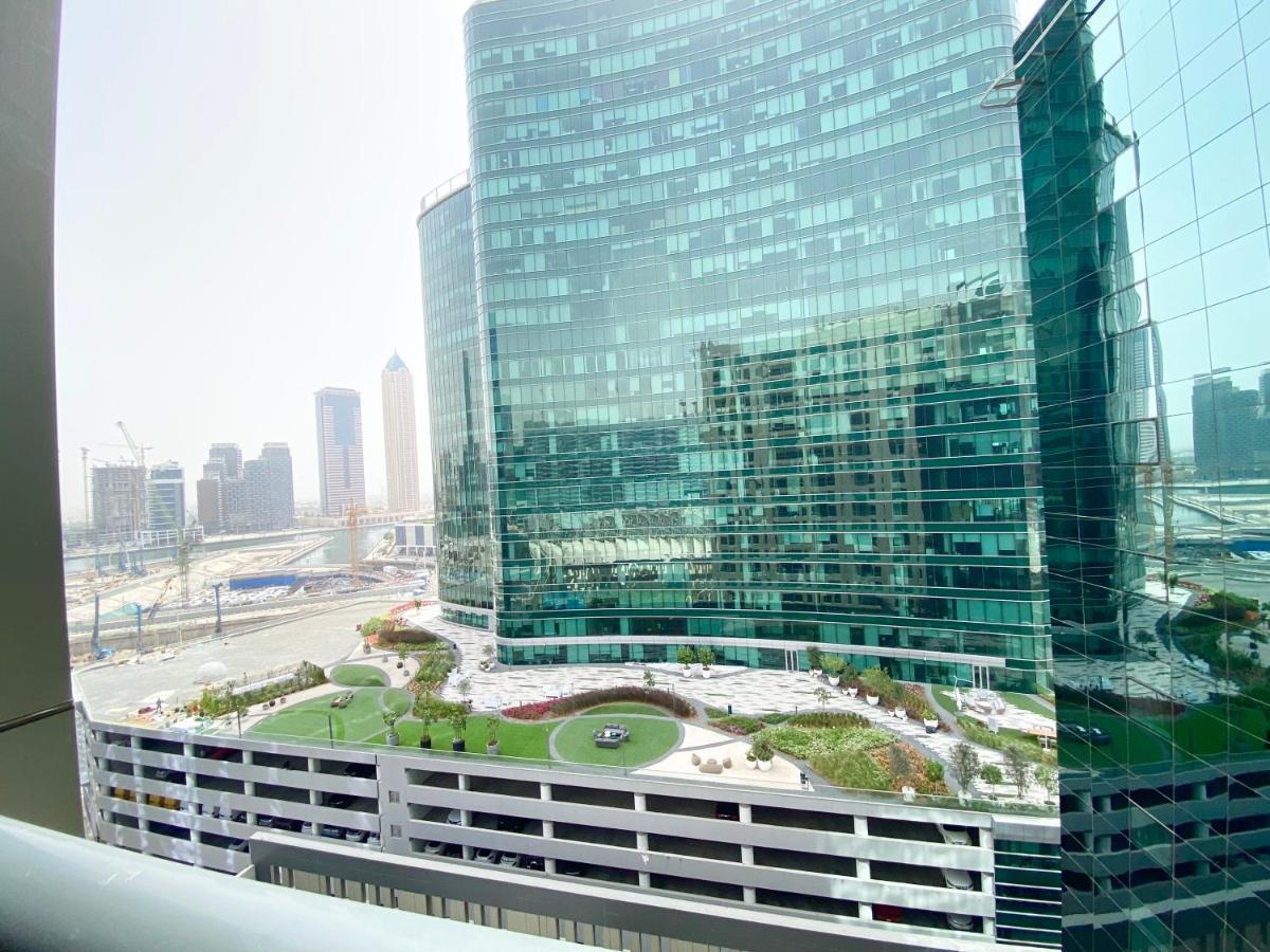 Marco Polo - Chic Studio With Balcony And Spa, Canal Views Apartment Dubai