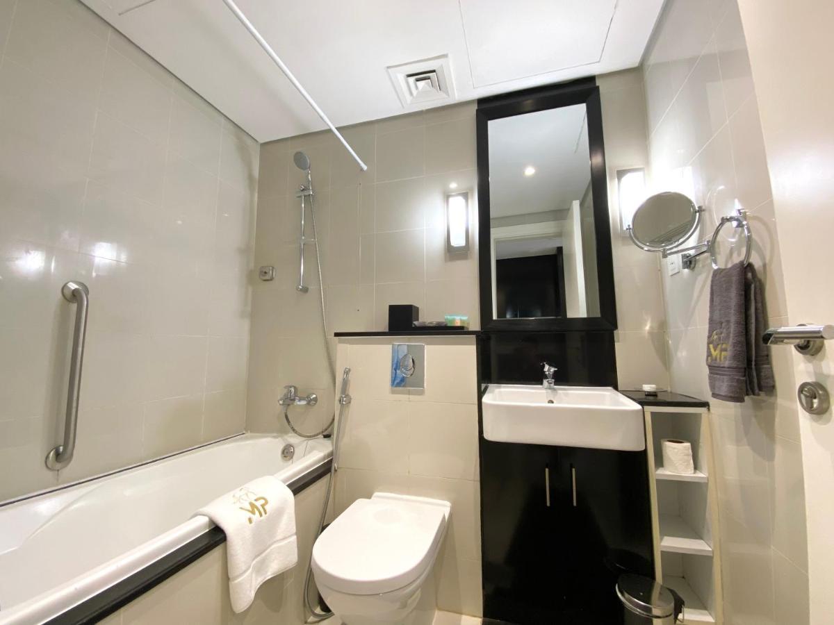 Marco Polo - Chic Studio With Balcony And Spa, Canal Views Dubai