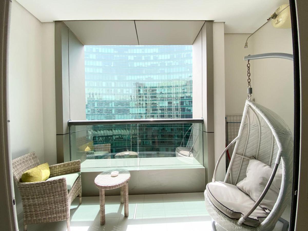 Marco Polo - Chic Studio With Balcony And Spa, Canal Views Dubai