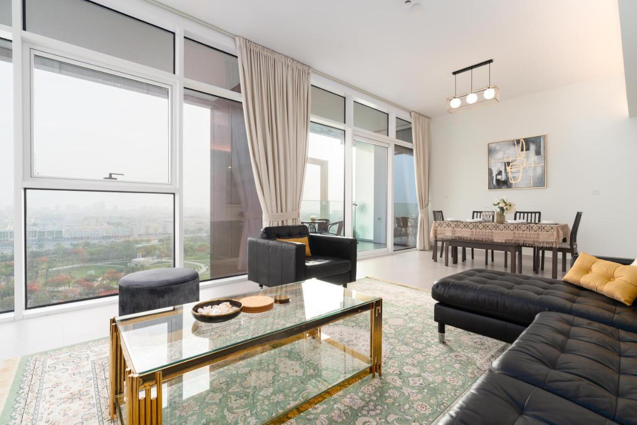 Lejlighed Ultimate - 3 Beds - Scenic Panoramic Views - Right At Metro Station - 5-10min To Sea, Burj Khalifa, Old Town, Downtown - 15min From Airport Dubai