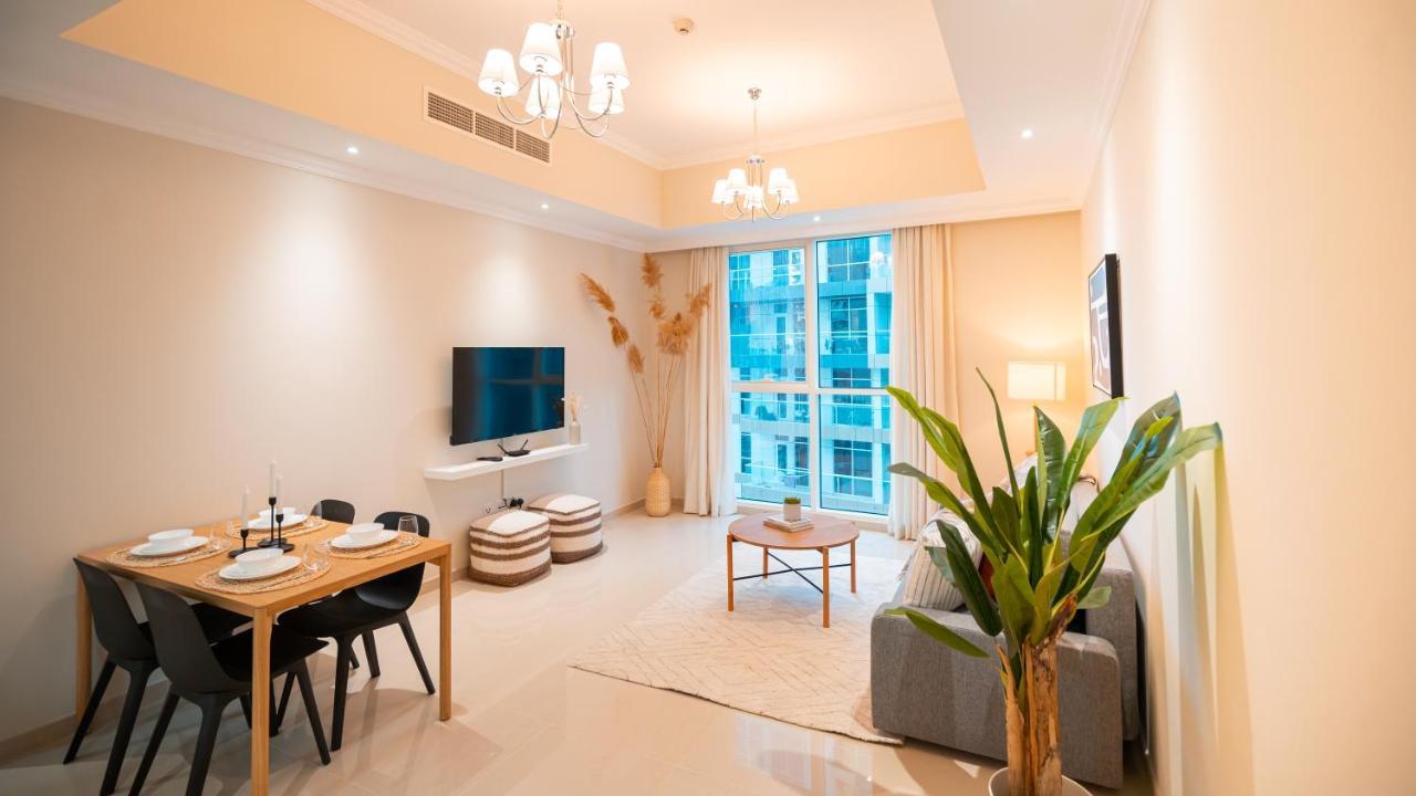 1 Bed Apt With Wifi Pool Nr Mall Burj Khalifa Appartement Dubaï
