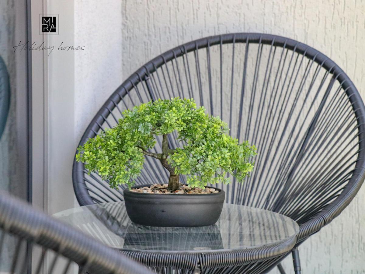 Mira Homes - Newly Furnished 1 Bedroom In Creek Vista Tower B Sobha Hartland Apartment *