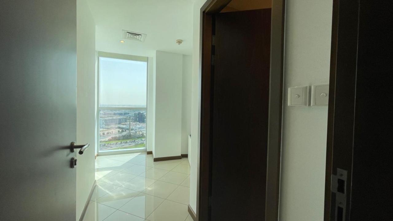 Luxurious Single Room- Olive