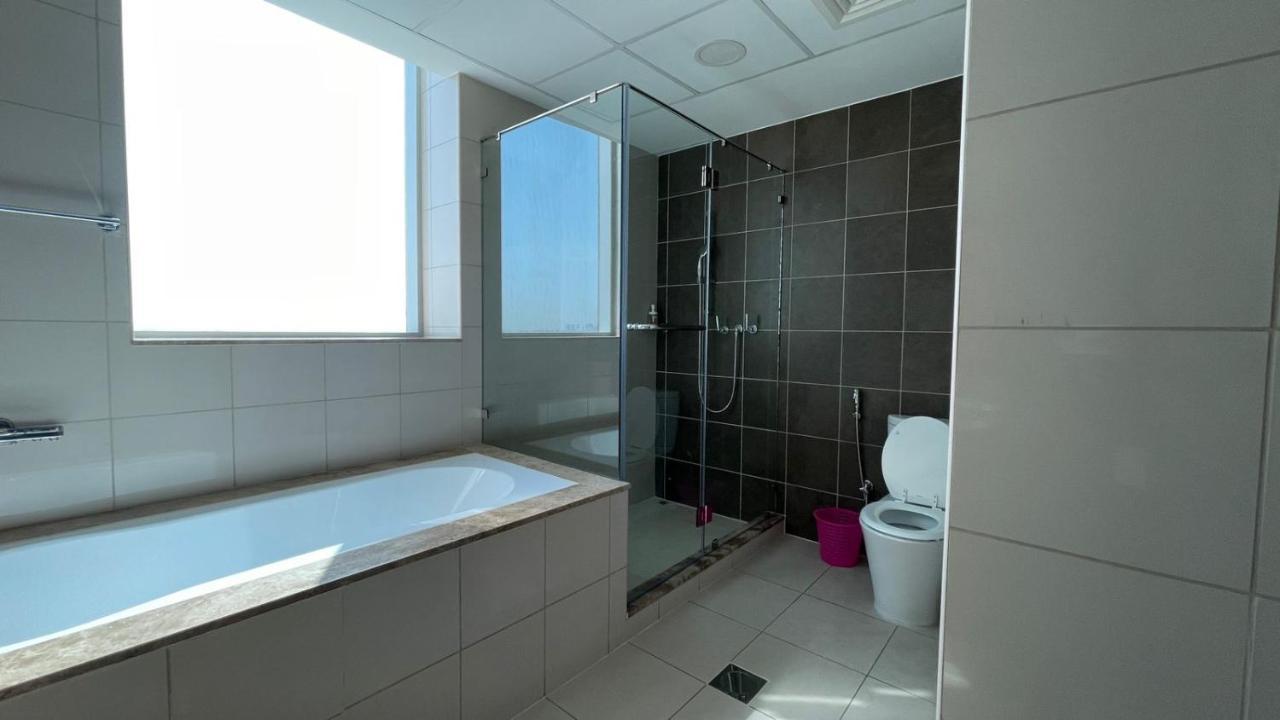 Luxurious One Bedroom - Jasmine Two Maison d'hôtes Dubaï