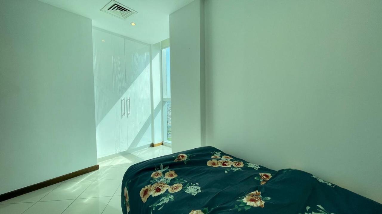 Luxurious Single Room- Olive Dubaï