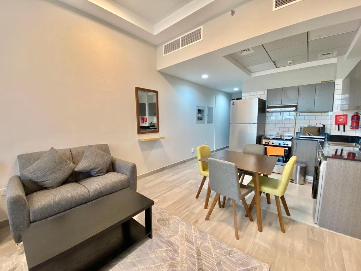 Penrose Place Jvc Apartamento *