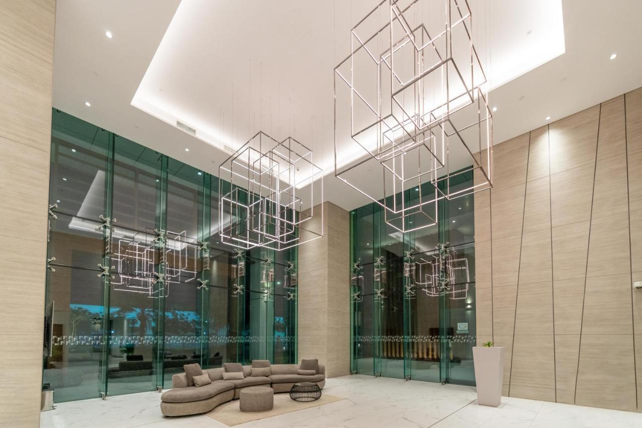 Ultimate - 3 Beds - Scenic Panoramic Views - Right At Metro Station - 5-10min To Sea, Burj Khalifa, Old Town, Downtown - 15min From Airport Apartamento *