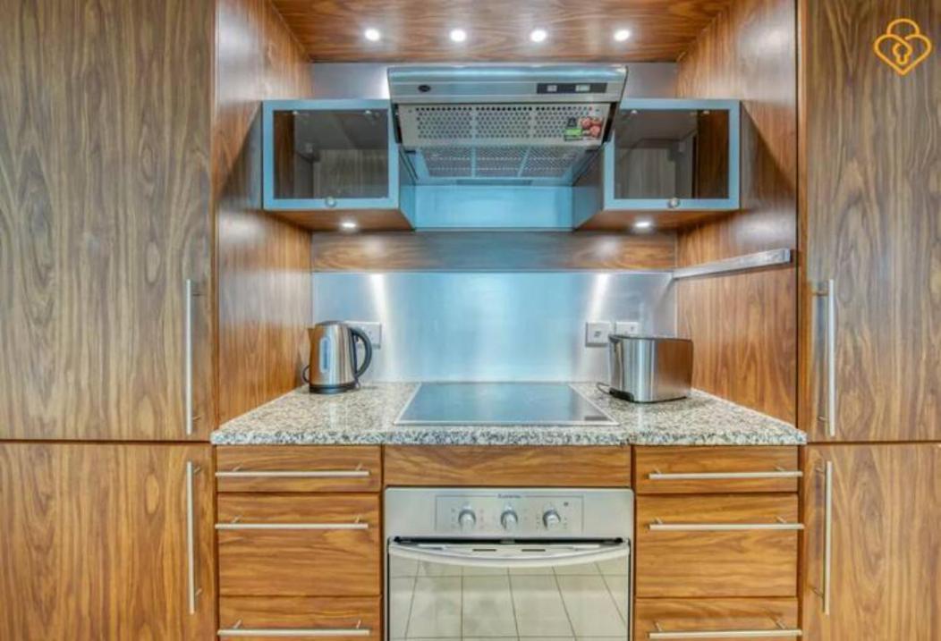 Keysplease Beautiful 2 B/r Apt, Sahab Tower Marina Apartamento *