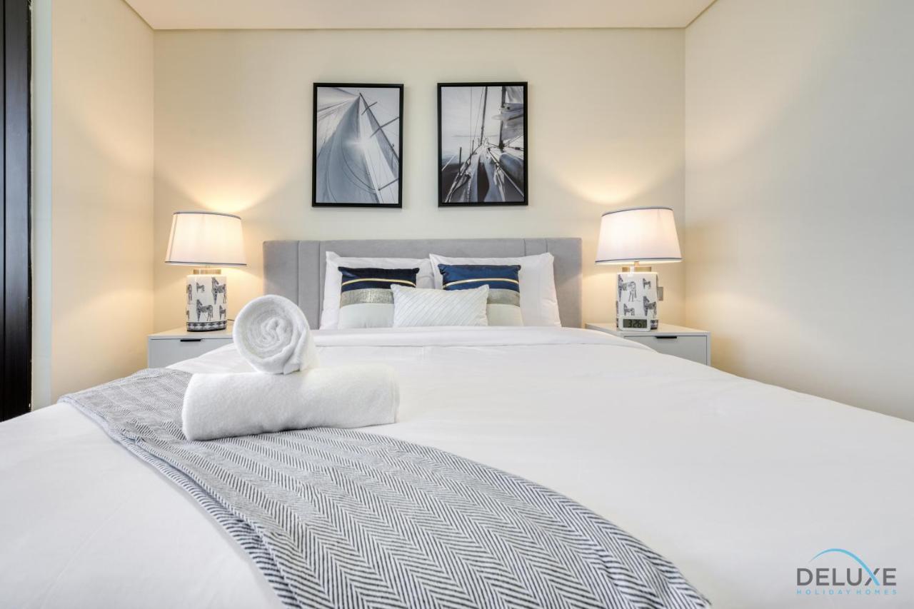 Value Modern 1br With Pool & Stunning Views By Deluxe Homes Appartement Dubaï