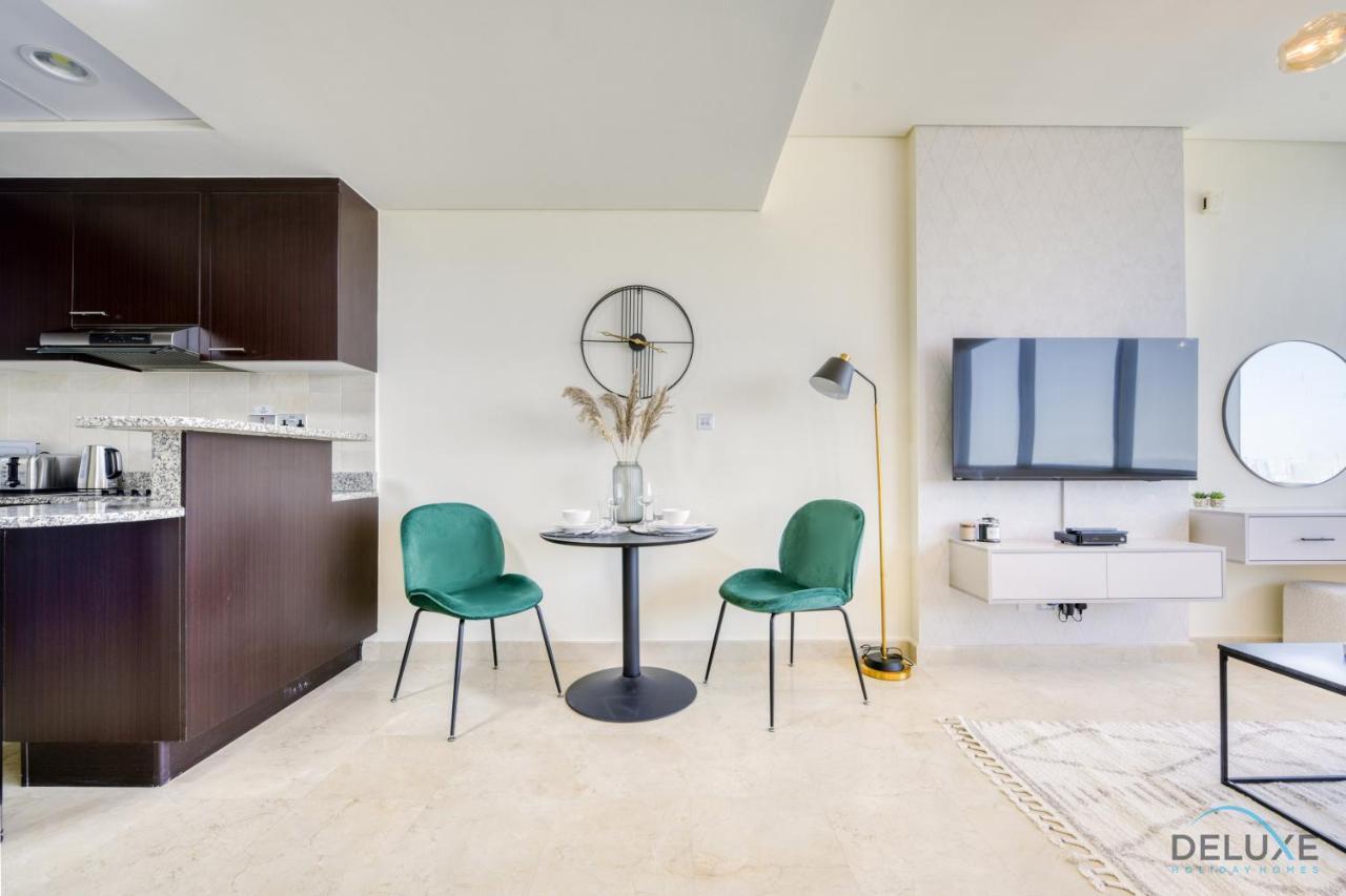 Great Cozy 1br With Pool & Views By Deluxe Homes Dubaï