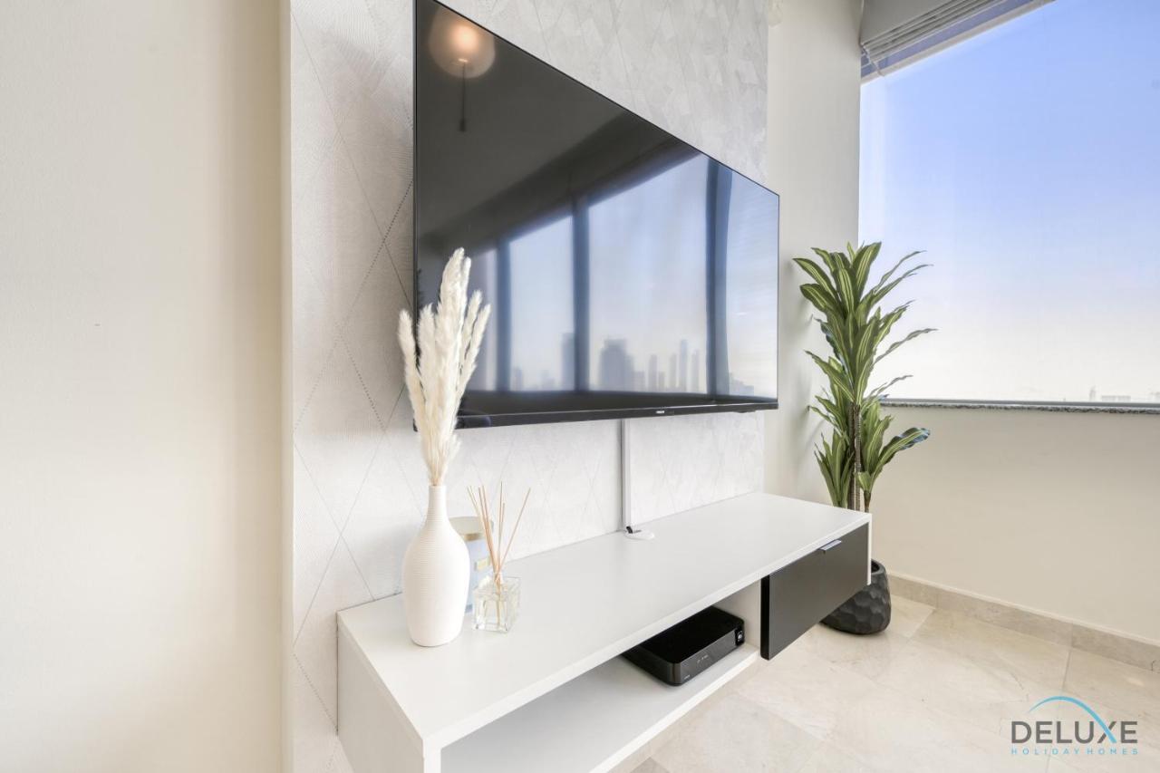 Appartement Value Modern 1br With Pool & Stunning Views By Deluxe Homes Dubaï