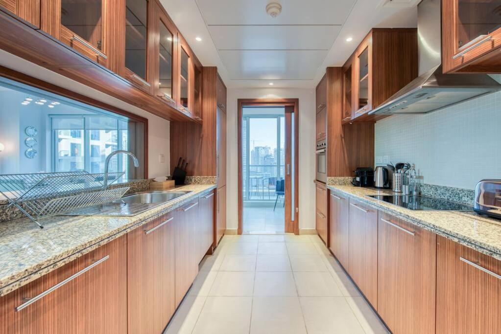 Lägenhet Attessa Tower, Marina Promenade, Marina - Mint Dubai
