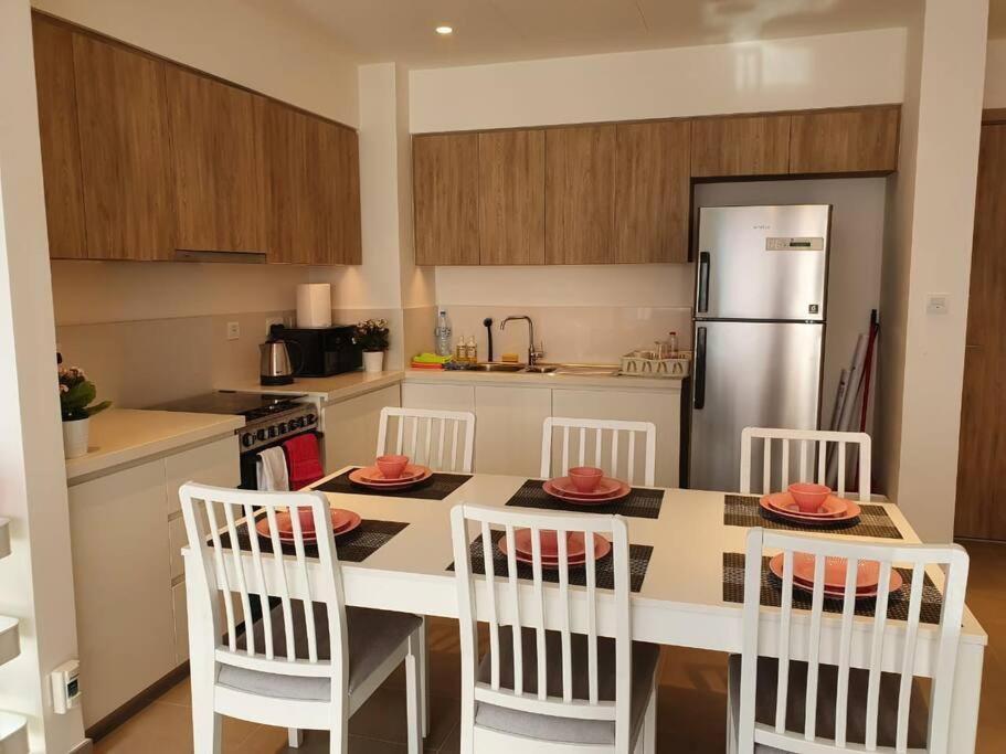 Appartement 2 Bedroom Available For Short Term Dubaï