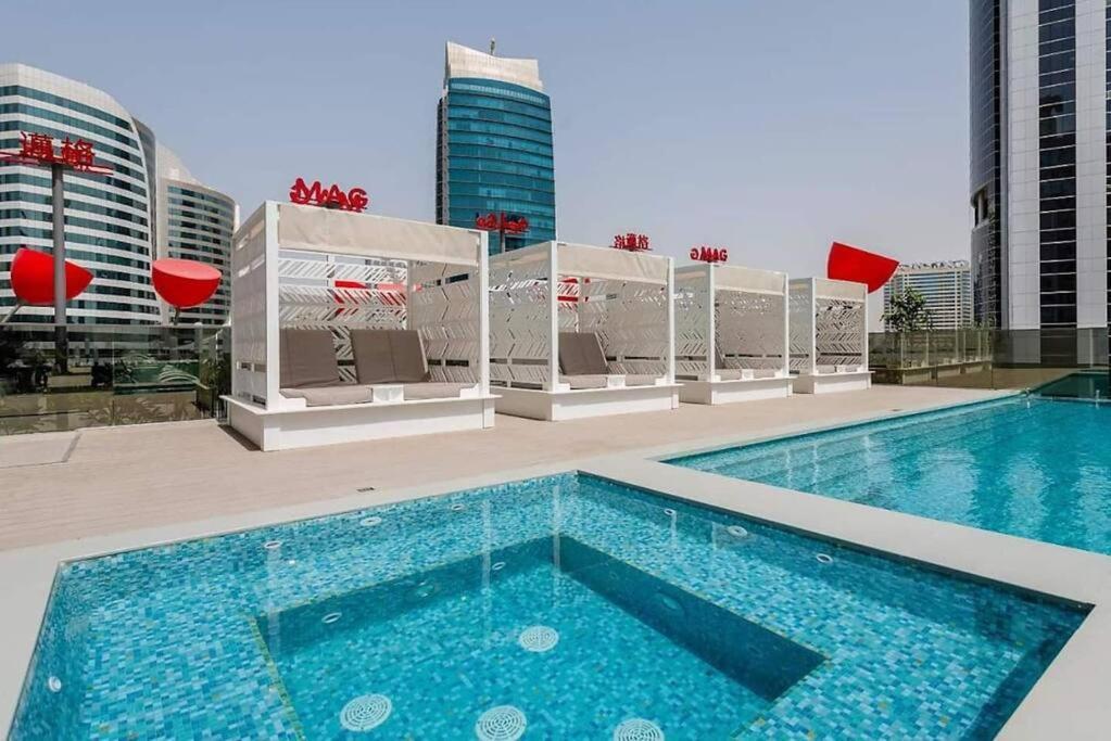 Urban King Bed With Burj Khalifa View & Mall Apartament