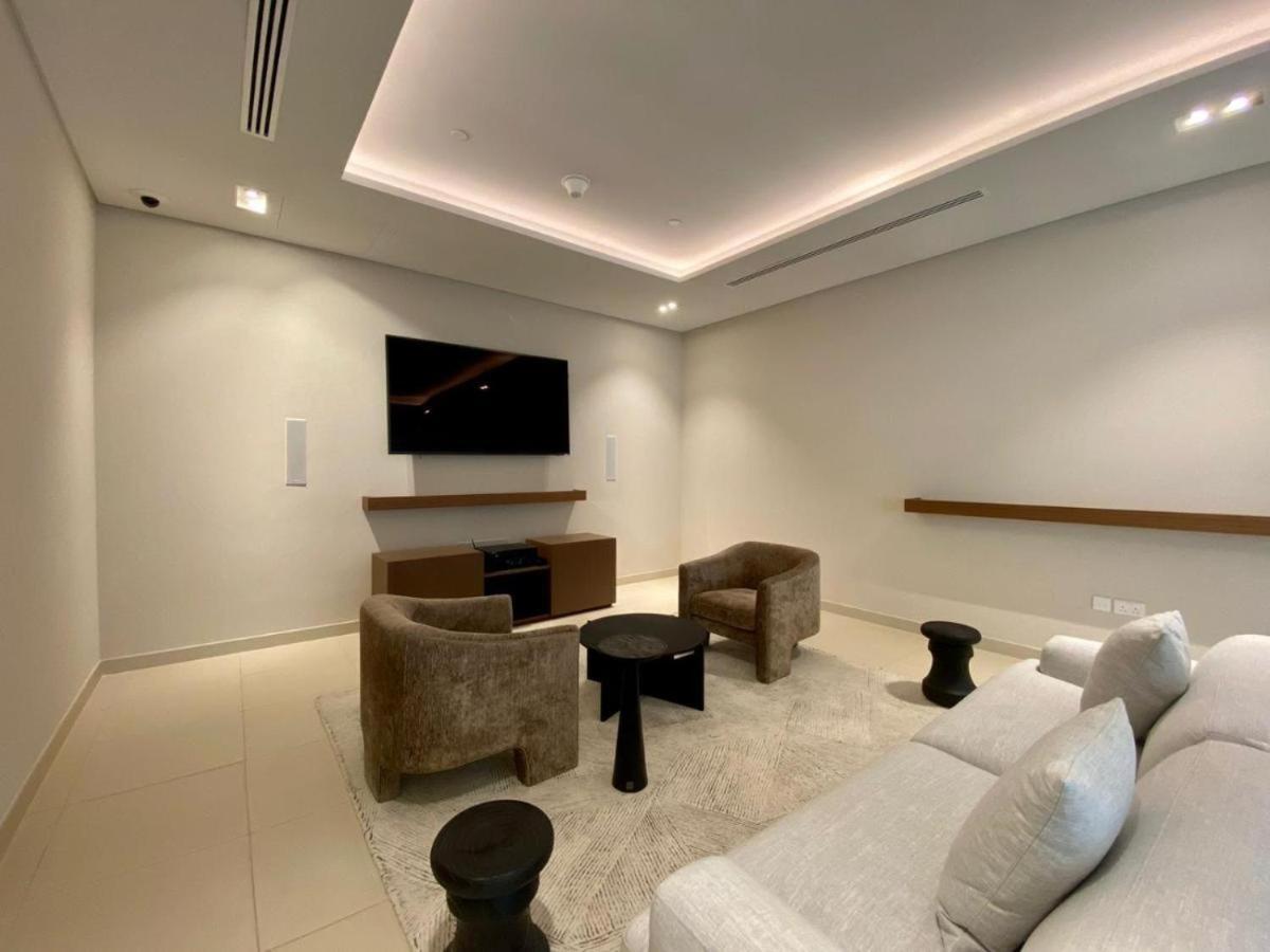 Keysplease Fascinating Seaviews! 2 B/r Luxury 52/42, Marina