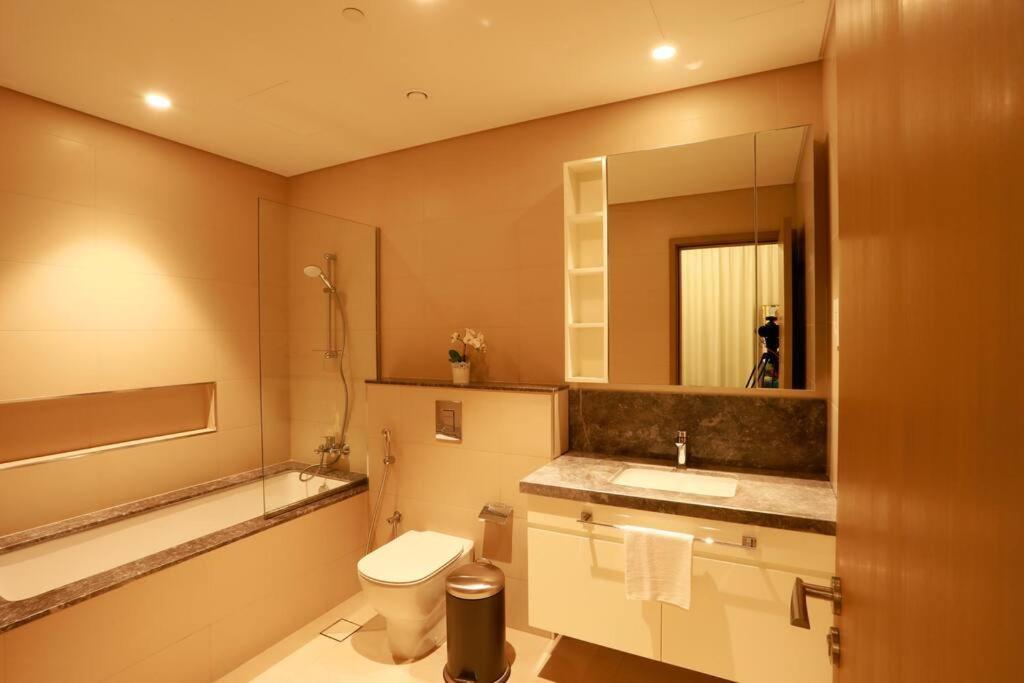 Modern And Spacious 1 Bedroom With Direct Access To Mall Ultima Vacation Homes 02 *