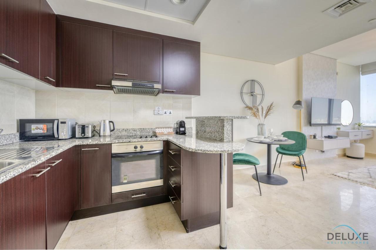 Great Cozy 1br With Pool & Views By Deluxe Homes * Dubaï