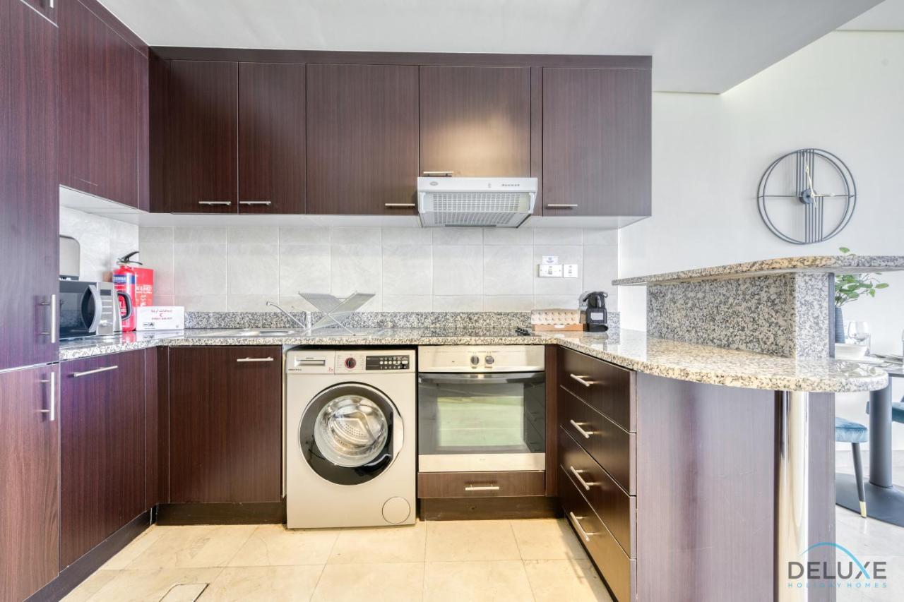 Appartement Value Modern 1br With Pool & Stunning Views By Deluxe Homes Dubaï
