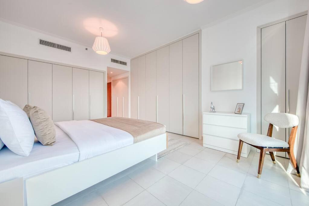 Attessa Tower, Marina Promenade, Marina - Mint Lägenhet Dubai