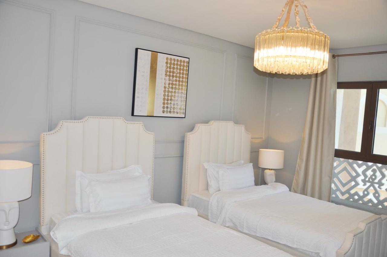 Spacious 4 Bd With Amazing Sea View Apartment Dubai