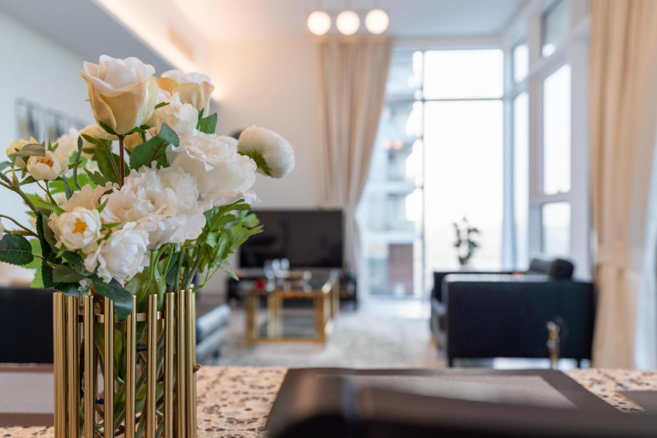 Ultimate - 3 Beds - Scenic Panoramic Views - Right At Metro Station - 5-10min To Sea, Burj Khalifa, Old Town, Downtown - 15min From Airport Apartamento